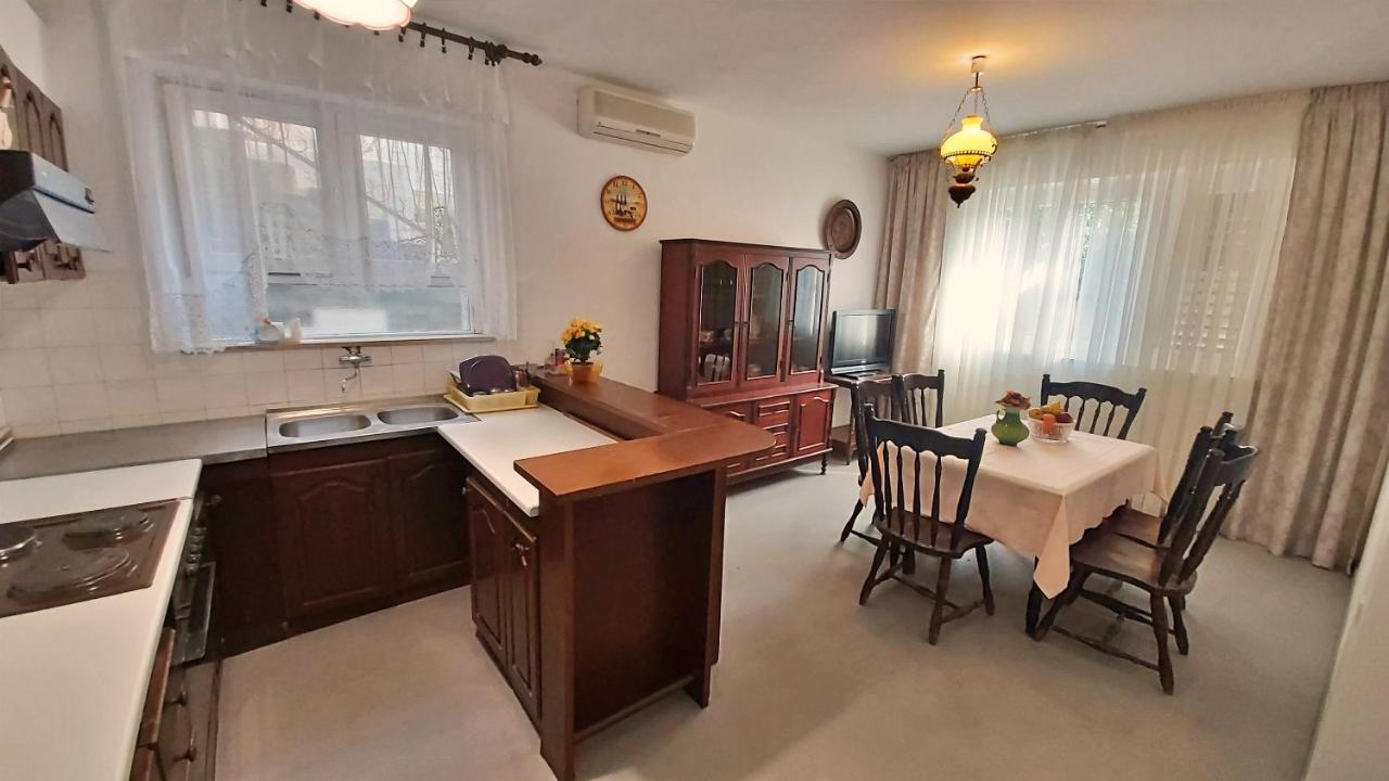 Apartment Cedo Omiš Zewnętrze zdjęcie
