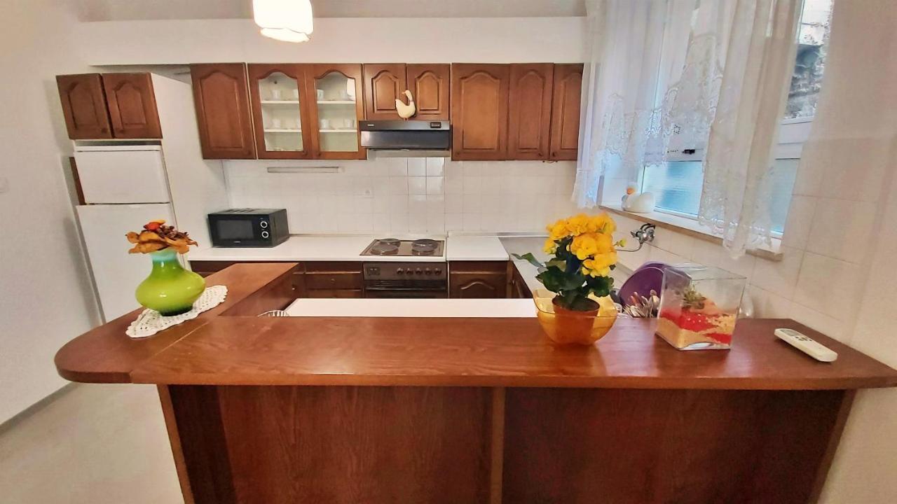 Apartment Cedo Omiš Zewnętrze zdjęcie
