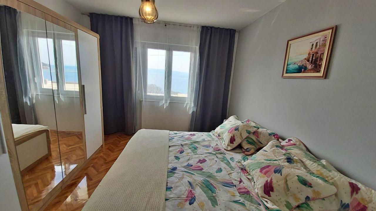 Apartment Cedo Omiš Zewnętrze zdjęcie
